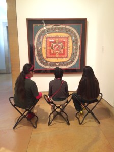 students-at-the-museum_22423766389_o